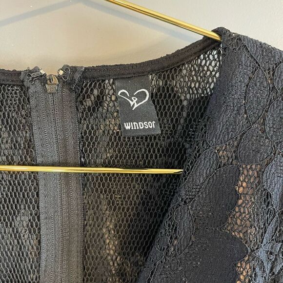 Windsor Sleeveless Black Lace Mini Skater Dress | SZ XS - Picture 8 of 12
